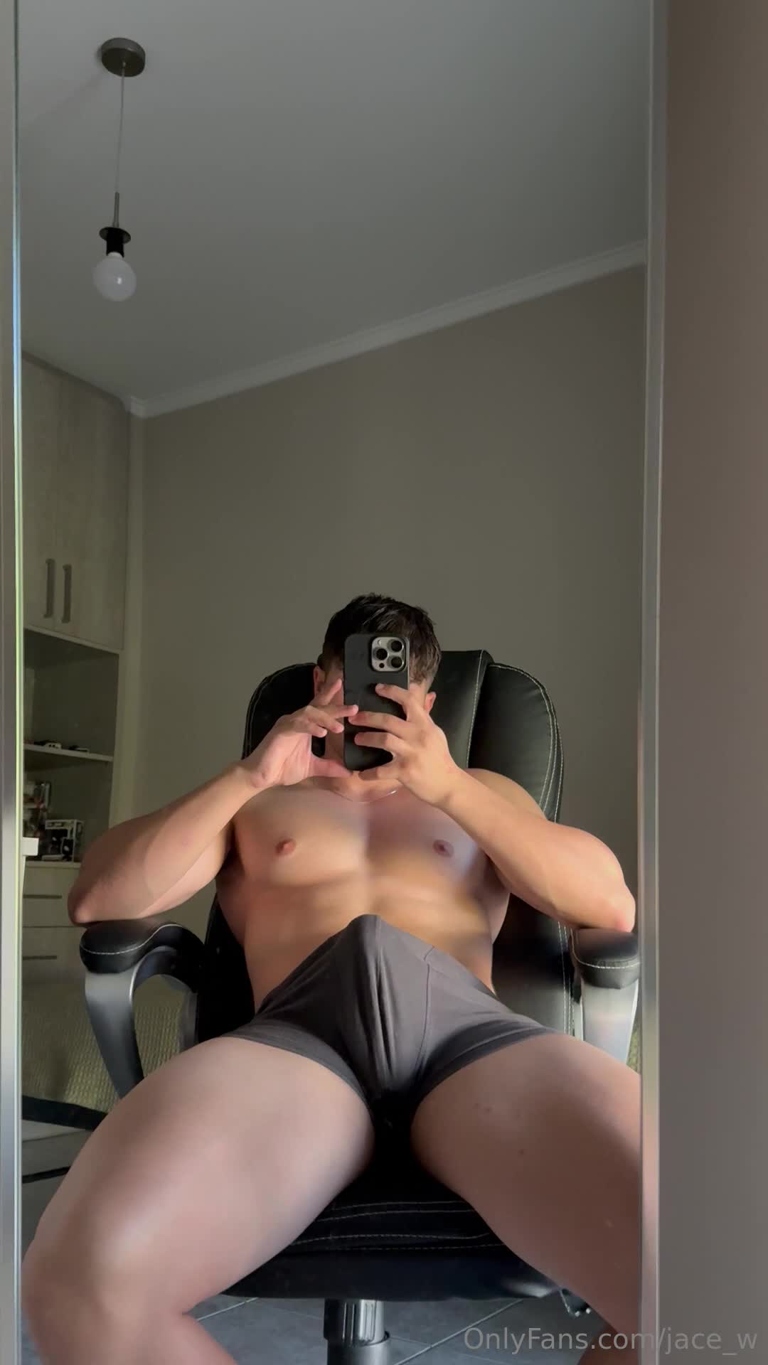 Jace_w - One available seat for one person, DM me to get the ticket