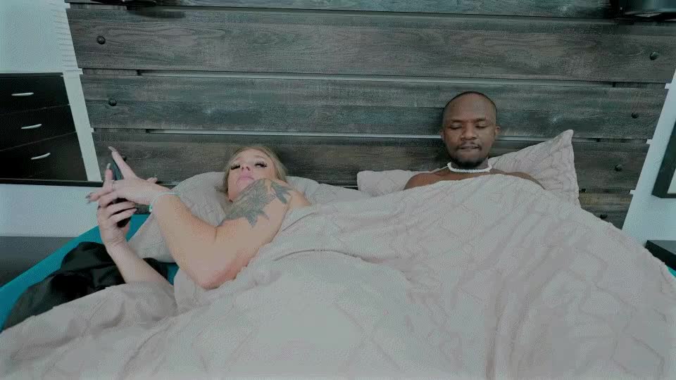 sadieandrewsvip OnlyFans leaked Sadieandrewsvip - Brand New Vid!! My hubby's black friend stopped by while I w.. on HDthot