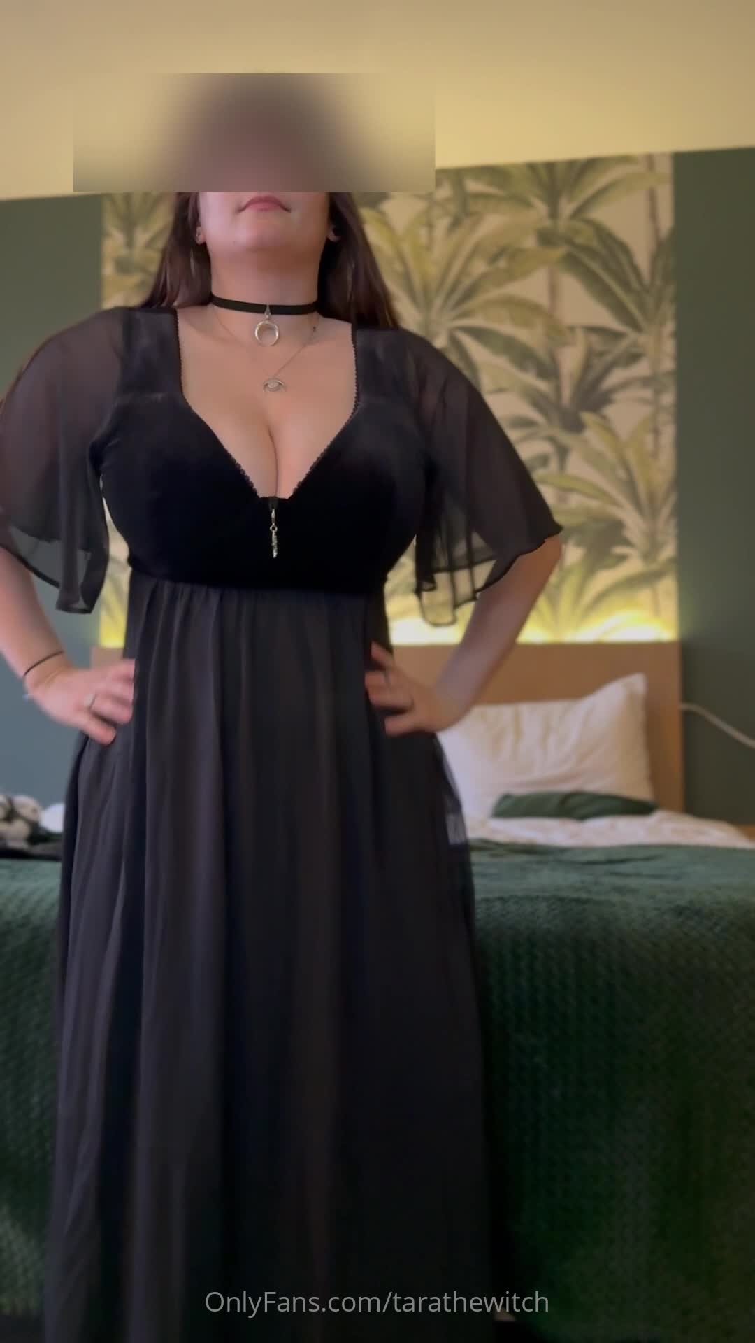 tarathewitch OnlyFans leaked Tarathewitch - Showing off my dress (ok maybe something else too)Sorry the .. on HDthot