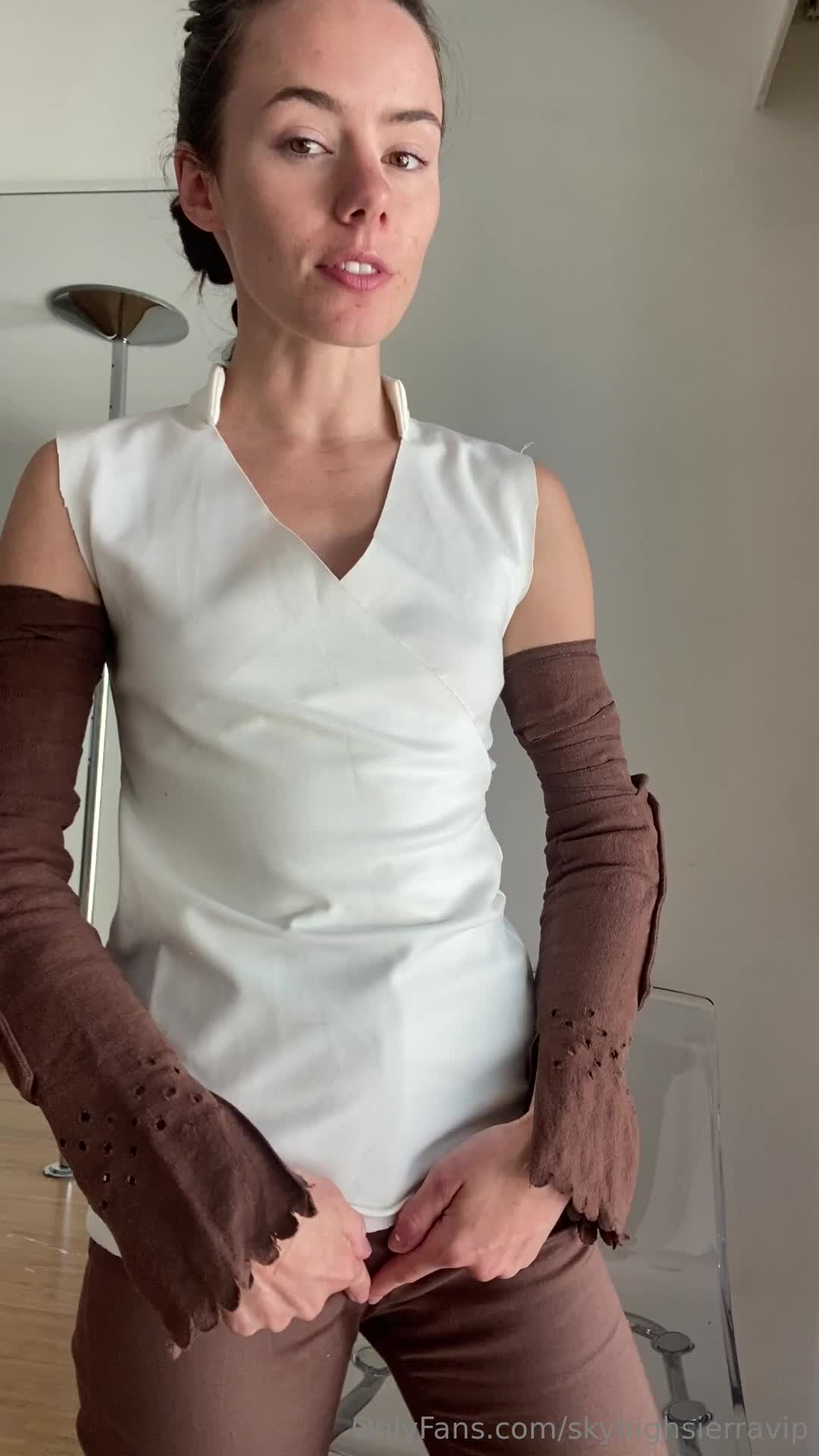 skyhighsierravip OnlyFans leaked Skyhighsierravip - a super hot old Rey custom I found in the depths of my Dropb.. on HDthot