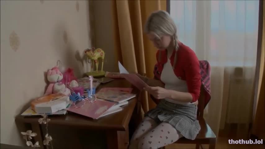 Tatianna Yuki - Teen Has An Anal Fantasy Riding Cock