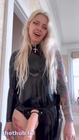 Cuck Task In My Asymmetrical Catsuit