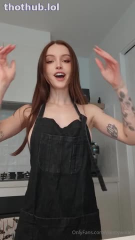 Dainty Wilder - naked baking