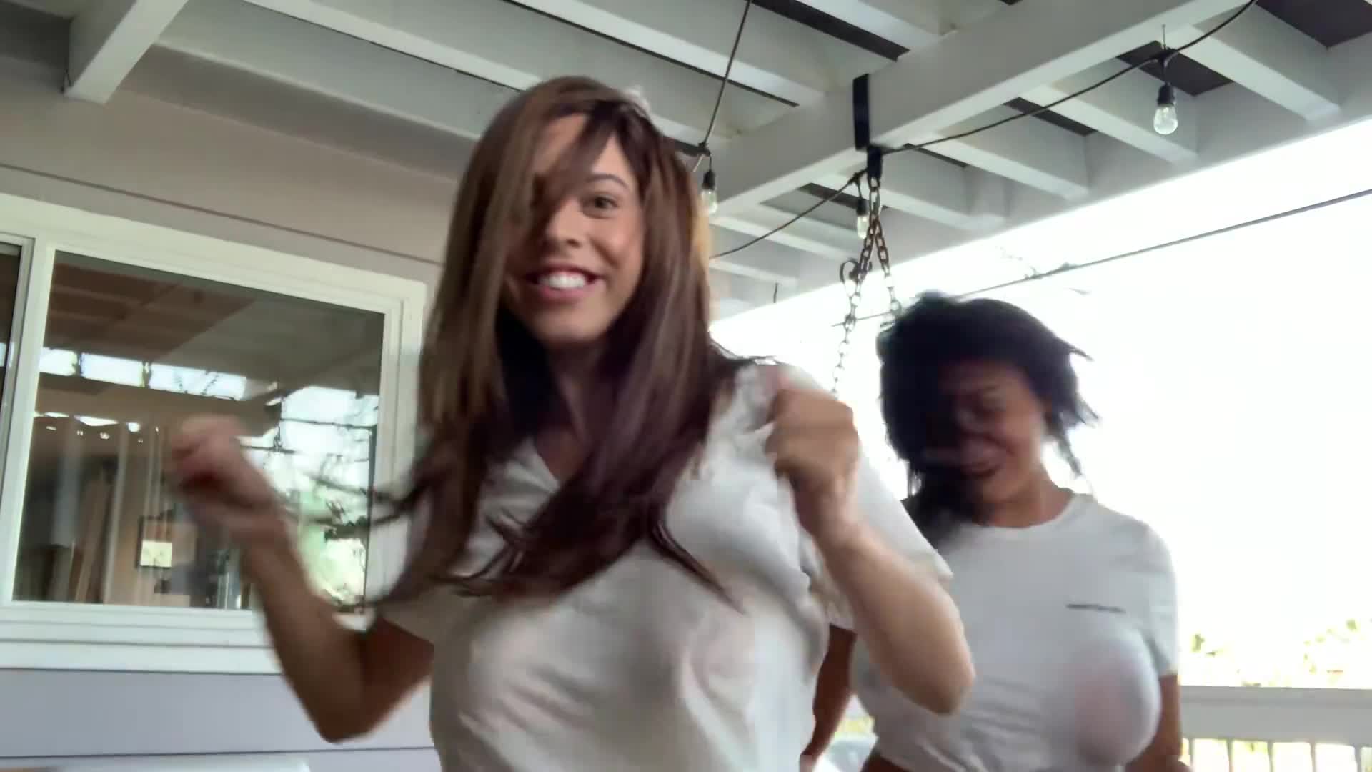 Danielley Ayala Emily Cheree Wet T-Shirt OnlyFans Video Leaked
