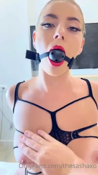 TheSashaXo Nude BDSM Gag Handcuffs Sex OnlyFans Video Leaked