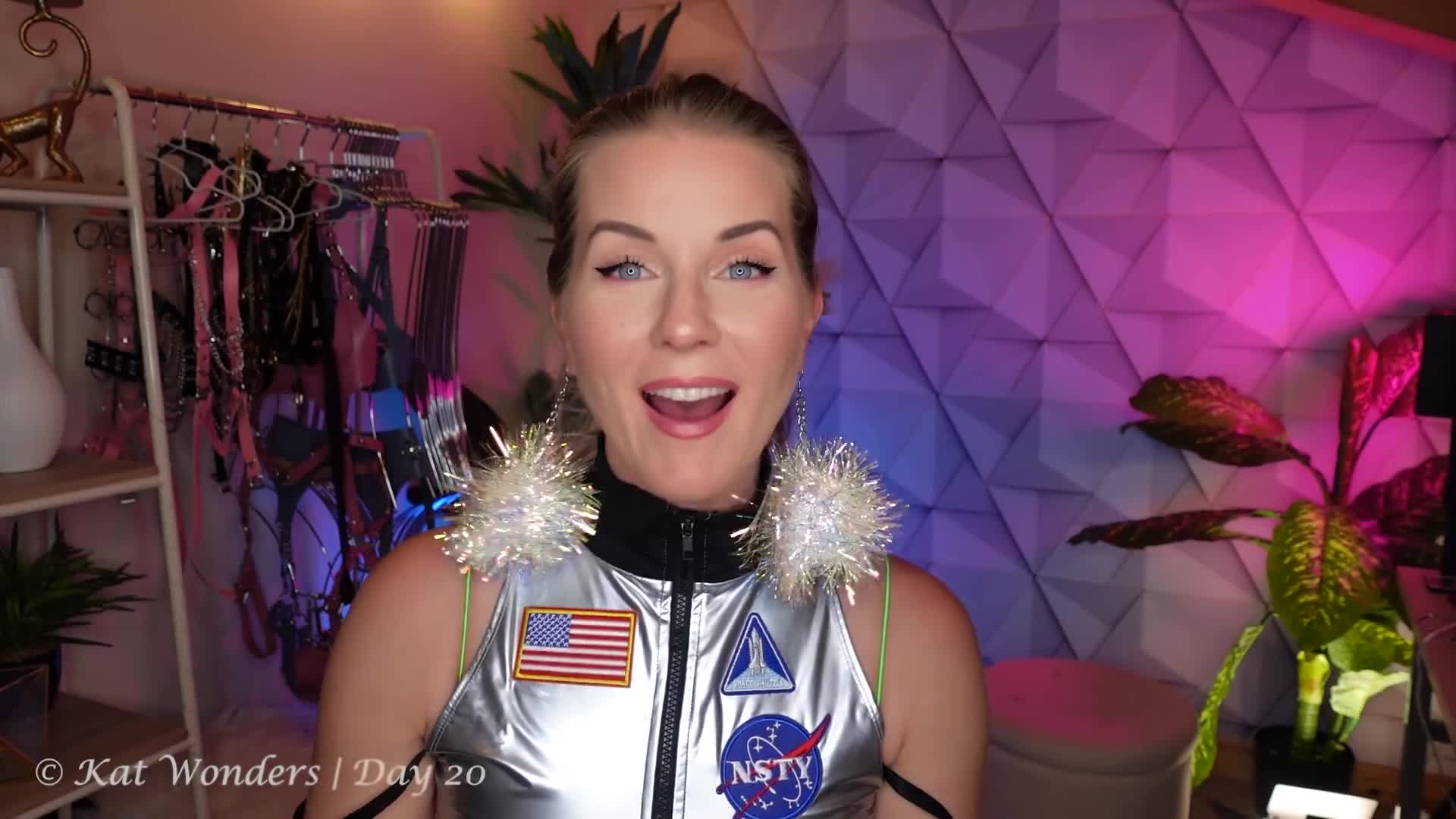 Kat Wonders 25 Days of Naughty Costumes Day 20