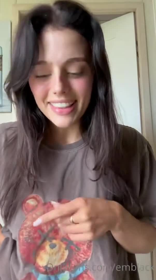 Emily Black Nude Morning Routine OnlyFans Video Leaked