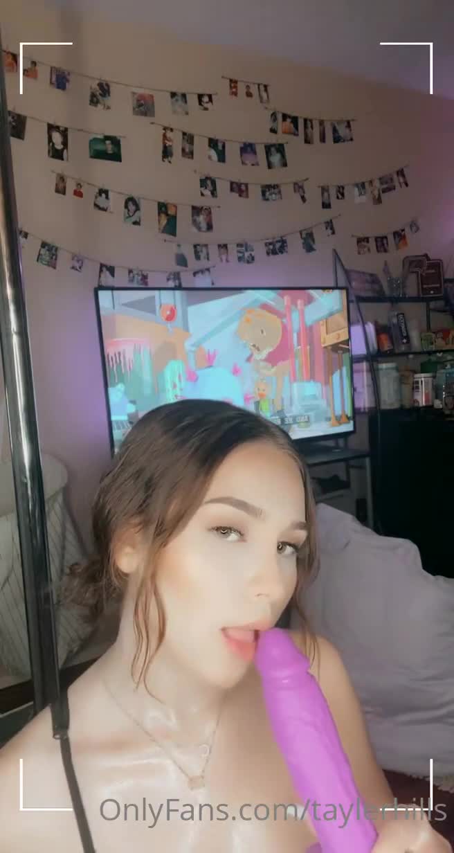 Tayler Hills Deepthroat Dildo Tease OnlyFans Video Leaked