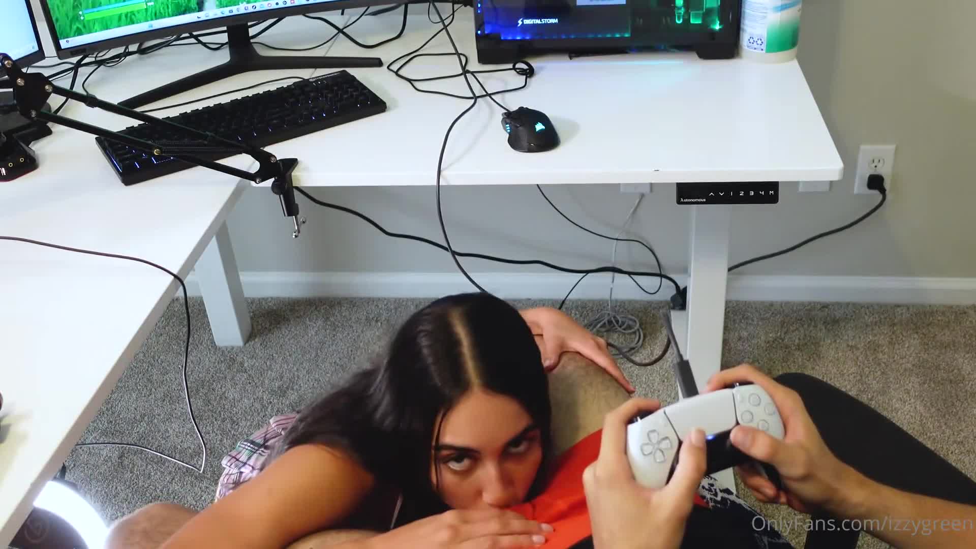 Izzy Green Video Game POV Blowjob OnlyFans Video Leaked
