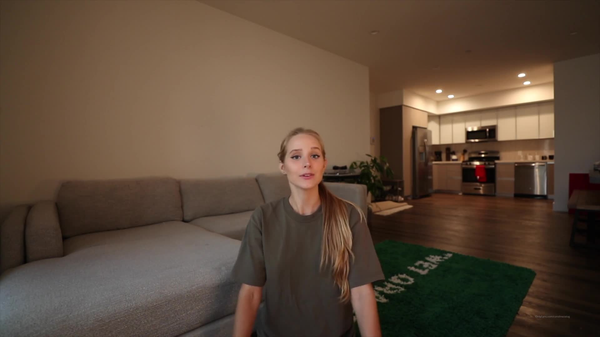 Caroline Zalog Nude Asos Try On Haul Video Leaked