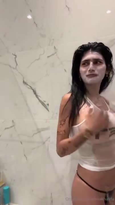 Mia Khalifa Nude Wet Tank Top OnlyFans Video Leaked