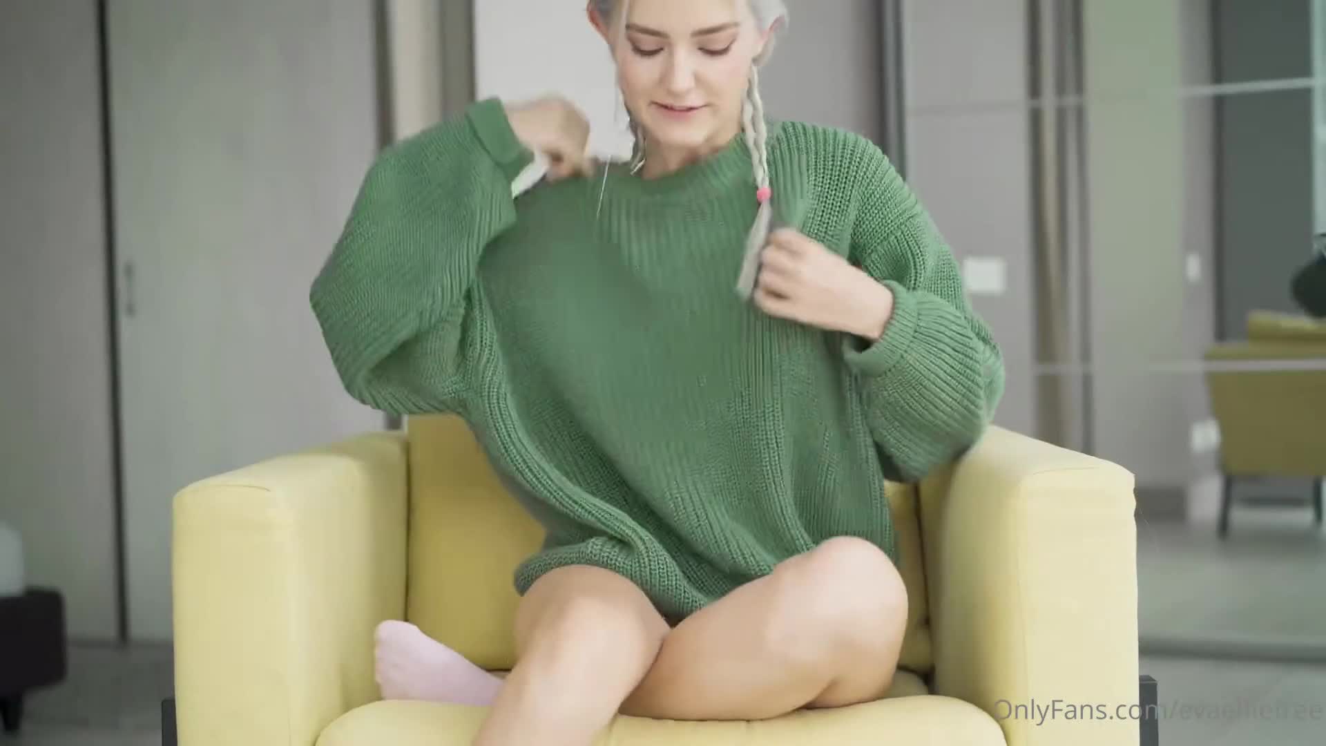 Eva Elfie Nude Riding Chair Creampie OnlyFans Video Leaked
