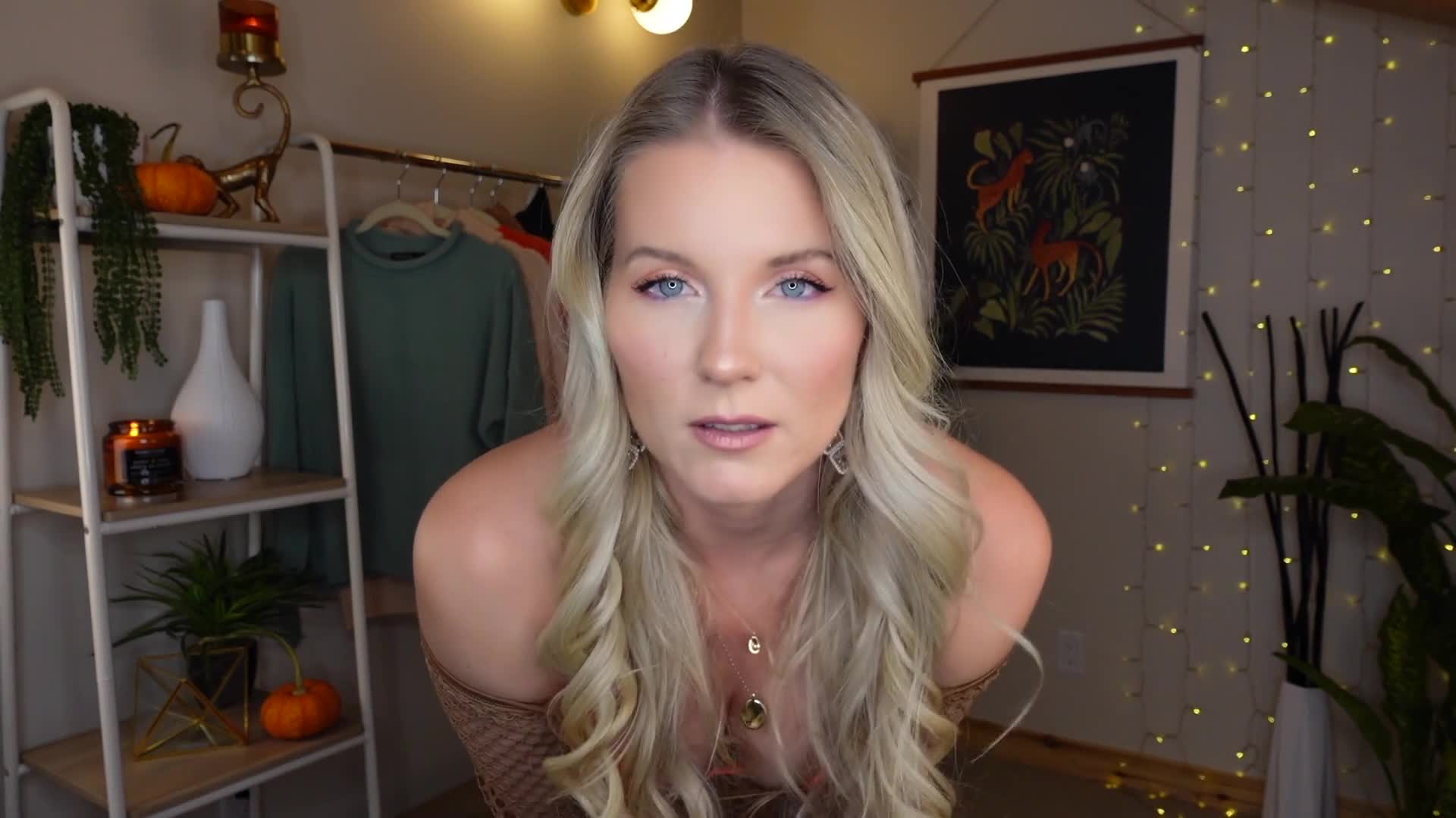 Kat Wonders Monthly Exclusive October 2020