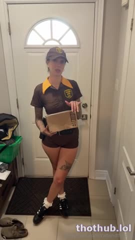 Chrissy Xo - Delivery Girl Blowjob