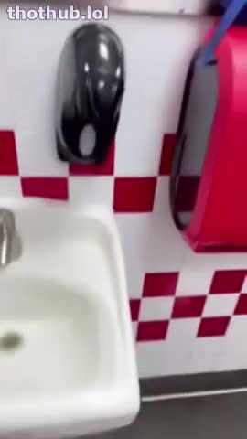 Nala Fitness fucked in five guys