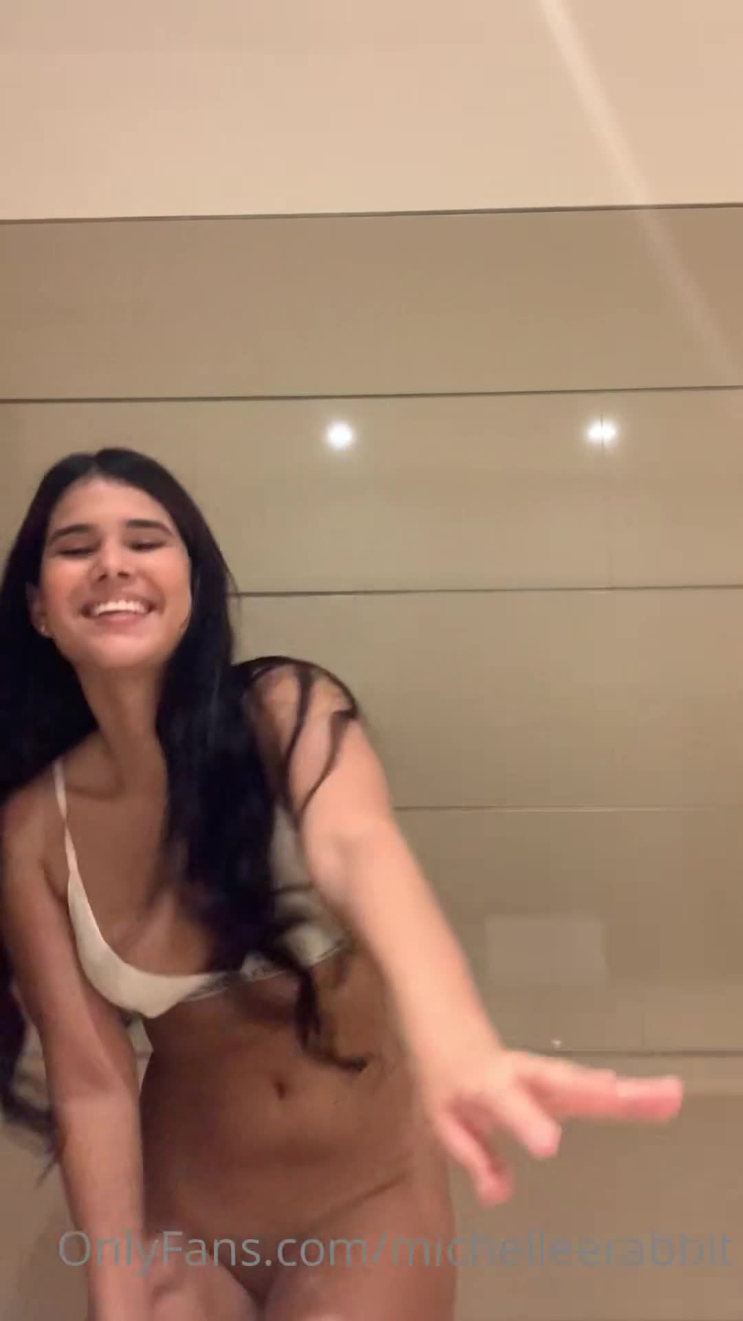 Michelle Rabbit Nude Changing Room Onlyfans Video Leaked