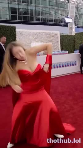 Sydney Sweeney - Sydney can really dance!