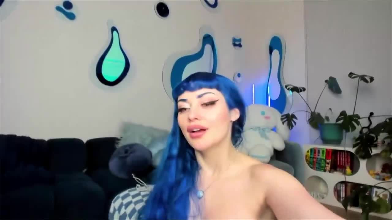 Jewelz Blu OnlyFans leaked Jewelz Blu Stuffing The NEW Butt Plug On Onlyfans Live on HDthot