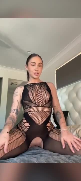 Holly Brougham – BBC Dildo Fuck