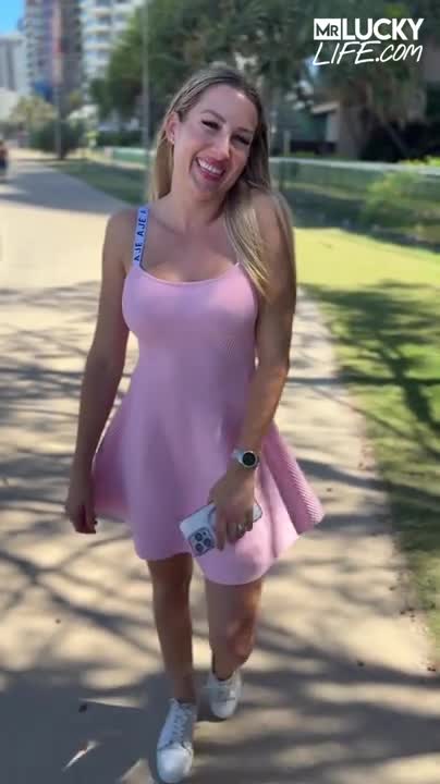 Kayla Lea – Golden Girl On The Gold Coast