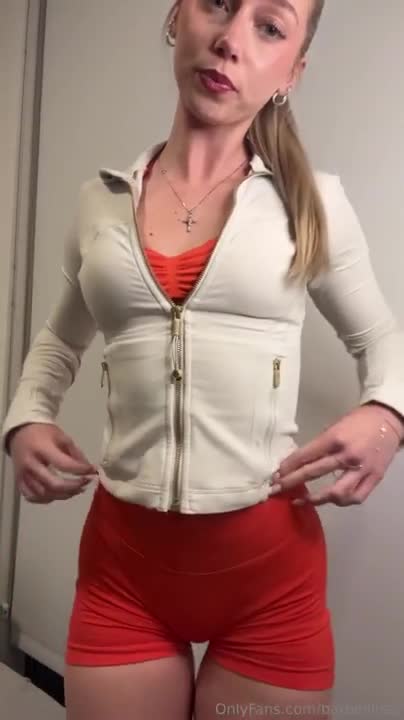 Barbellina Gym Outfit Masturbation Porn