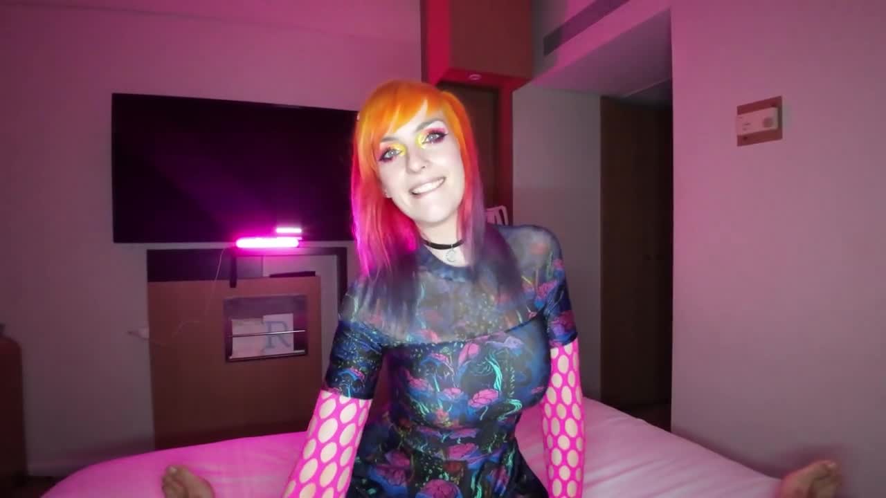 BiMFCouple – Coloured Haired Married E Girl Lets Me Fuck Her Kitty