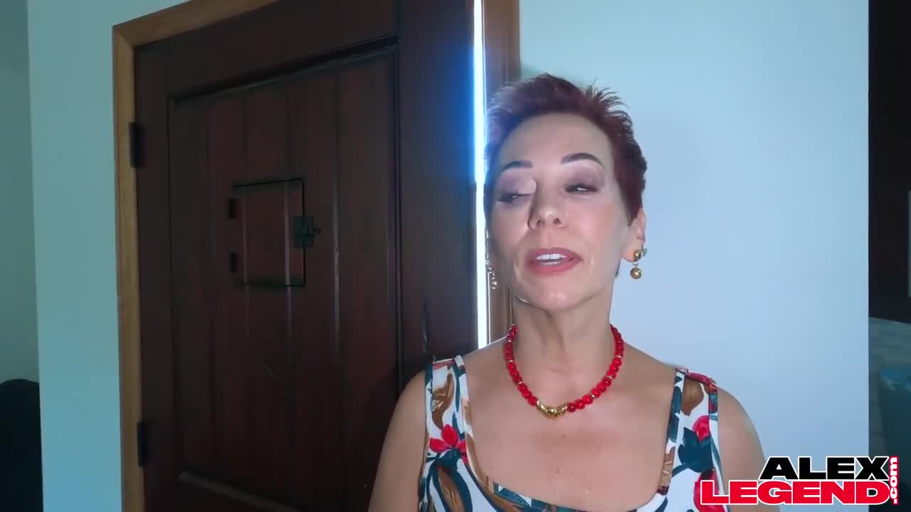 Ruby Lynne – Horny French Cougar From Neighborhood