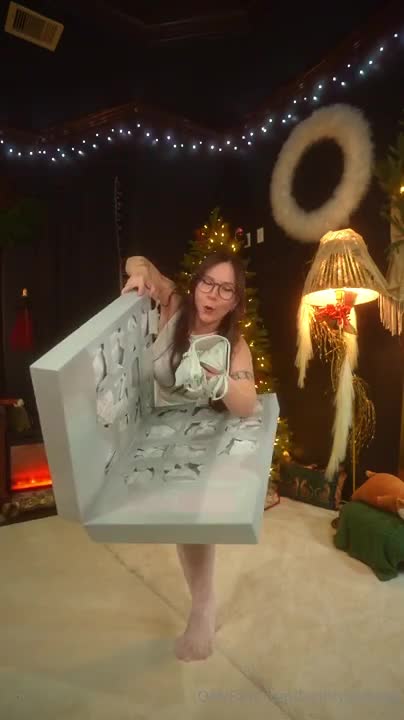 BigTittyGothEgg – Advent Calender Day 23