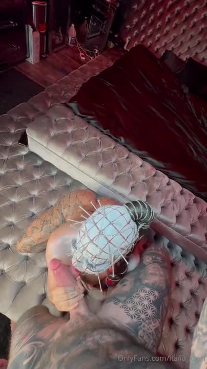 Italia Kash – Pinhead Cosplay Sextape