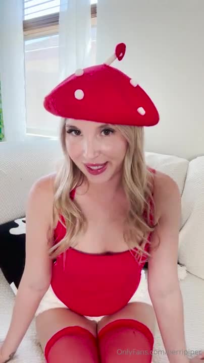 Piper Perri – Mushroom Girl Anal Fuck