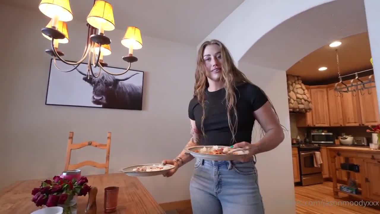 Luna Rose Beautiful Wife Of My Best Friend’s Ride My Cock In The Kitchen