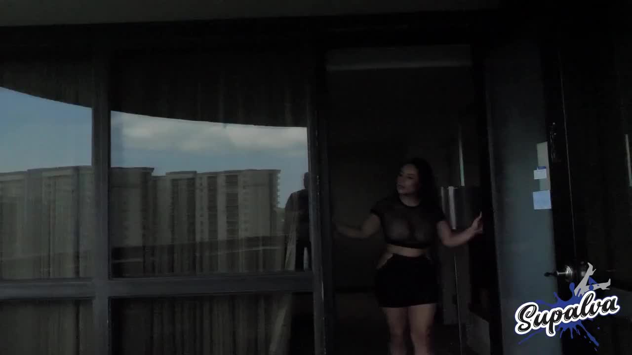 Carmela Clutch Fuck The Latina MILF Upside Down