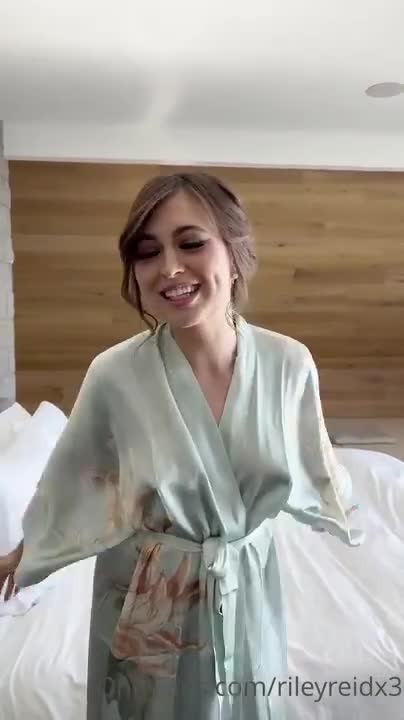 Riley Reid Japan Trip Creampie With Best Suger Daddy Ever