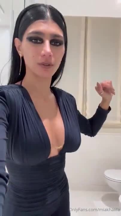 Mia Khalifa OnlyFans leaked Mia Khalifa Halloween After Party Onlyfans Live on HDthot