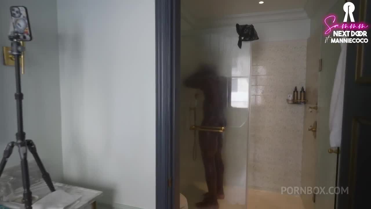Sammm Next Door – Euro Bull Fucks Me Rough On Hotel Bathtub
