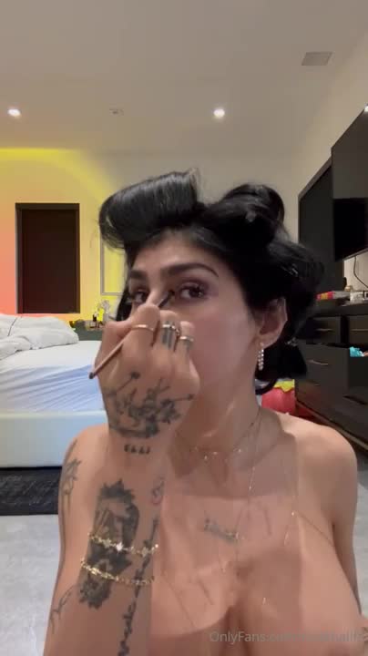 Mia Khalifa GRWM Night Out Video