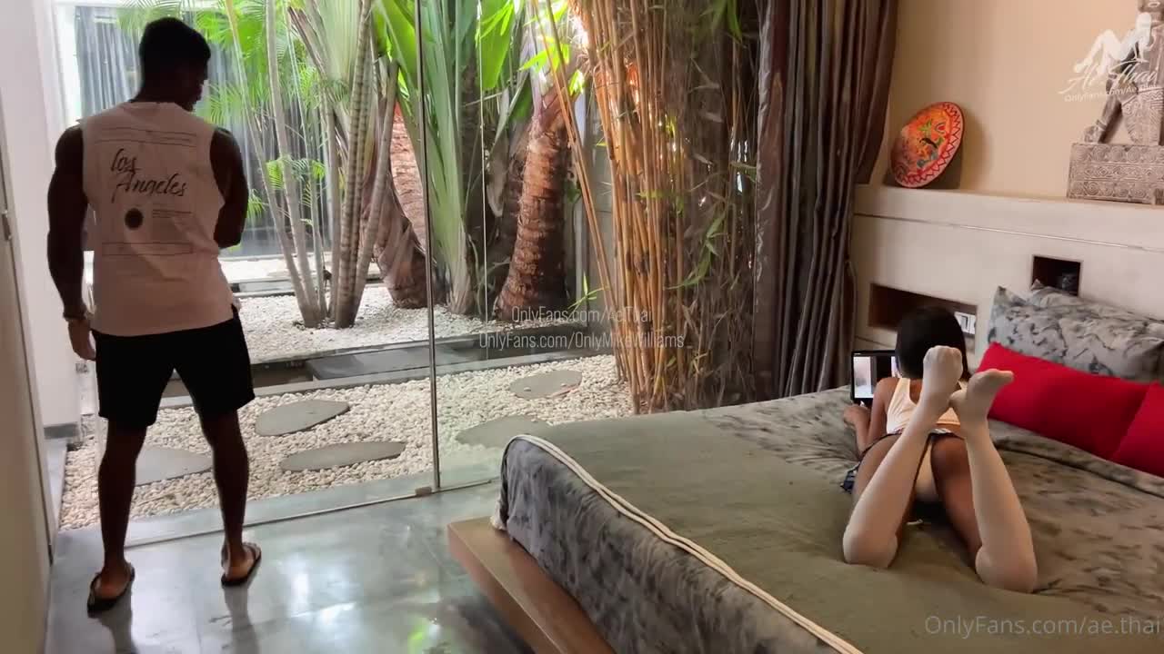 AeAsia – First BBC Sextape With Mike Williams