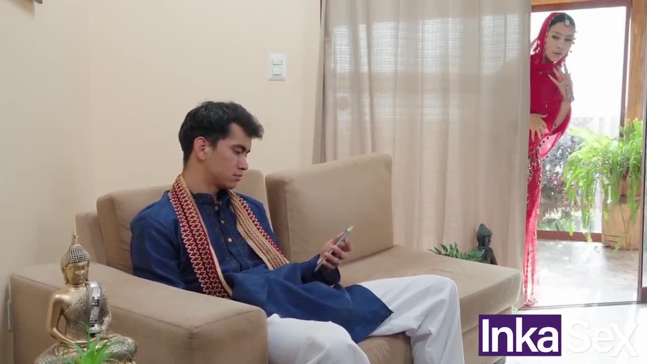 Daniela Andrea – Hindu Pajero Fucked In Sexy Saree