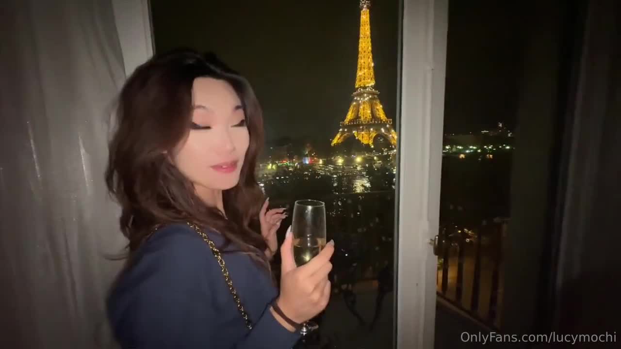 Lucy Mochi – Anal In Paris