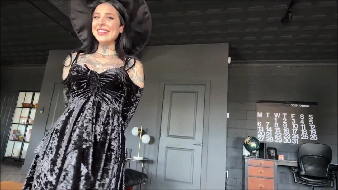 Awlivv Halloween Party Fuck