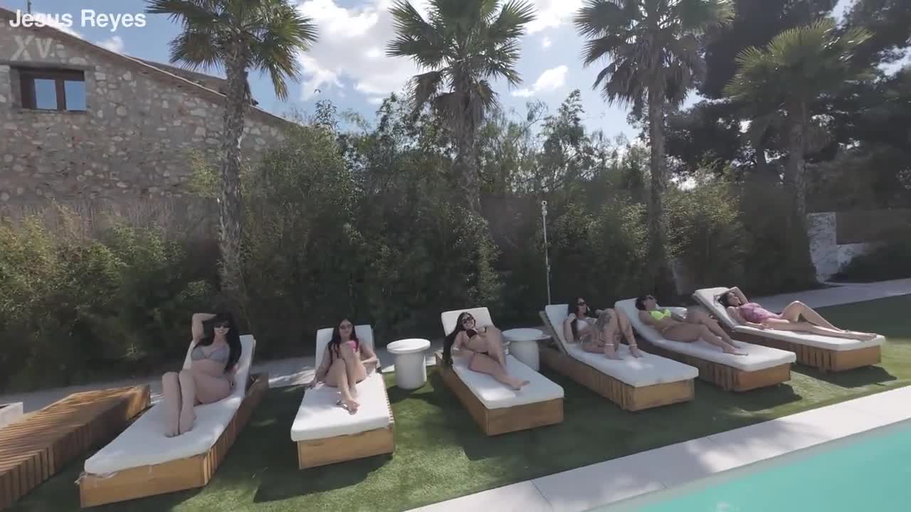 Yasmina Khan, Clea Gaultier, Aaliyah Yasin, Suraya Ndia, Yenifer Chacon, Sexy Nala – Orgy With Jesus Reyes