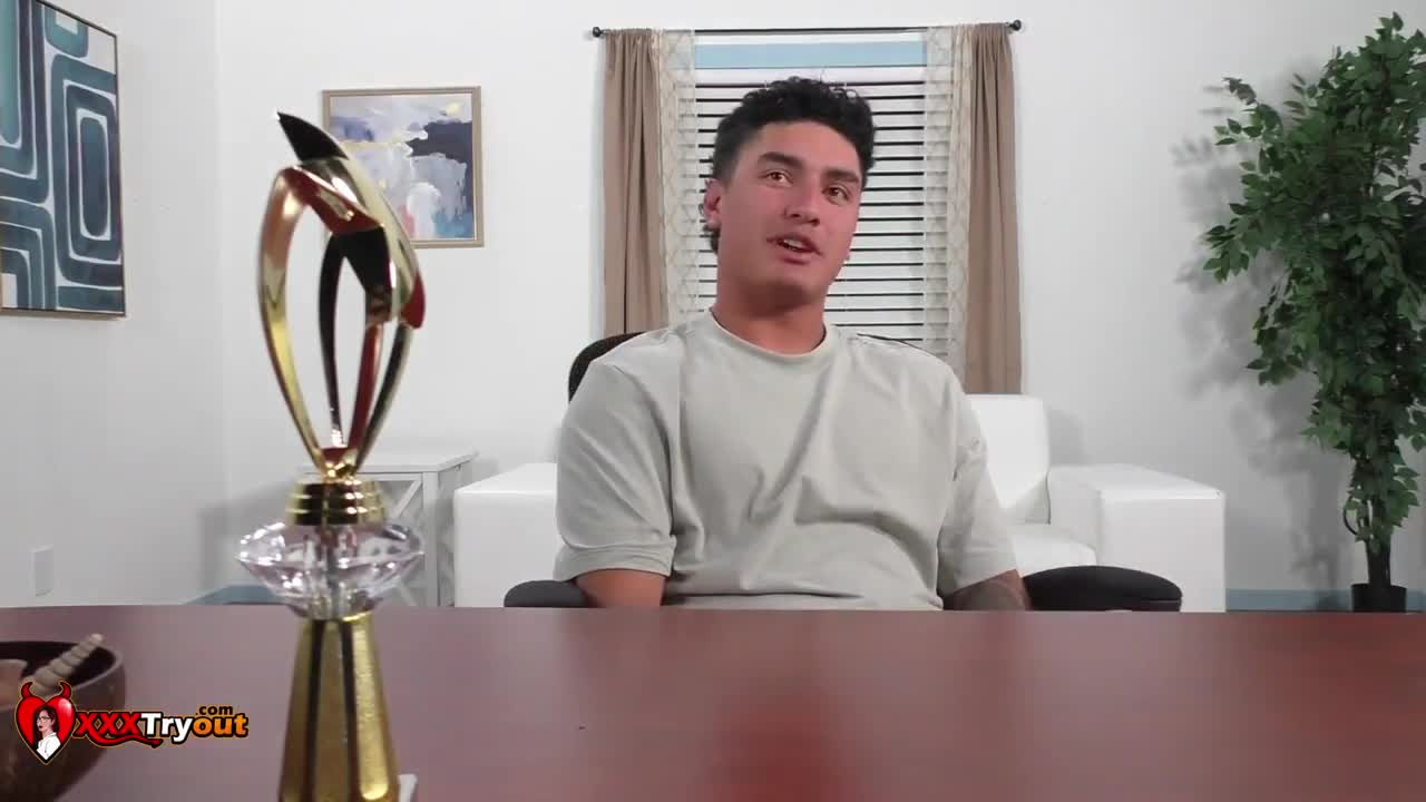 Isis Love Hot Soccer Mom Fucks A Young Guy