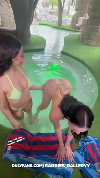 Auhneesh Nicole OnlyFans leaked Auhneesh Nicole X Hooneyydeww BGG Pool Threesome Sharing BBC CUM on HDthot