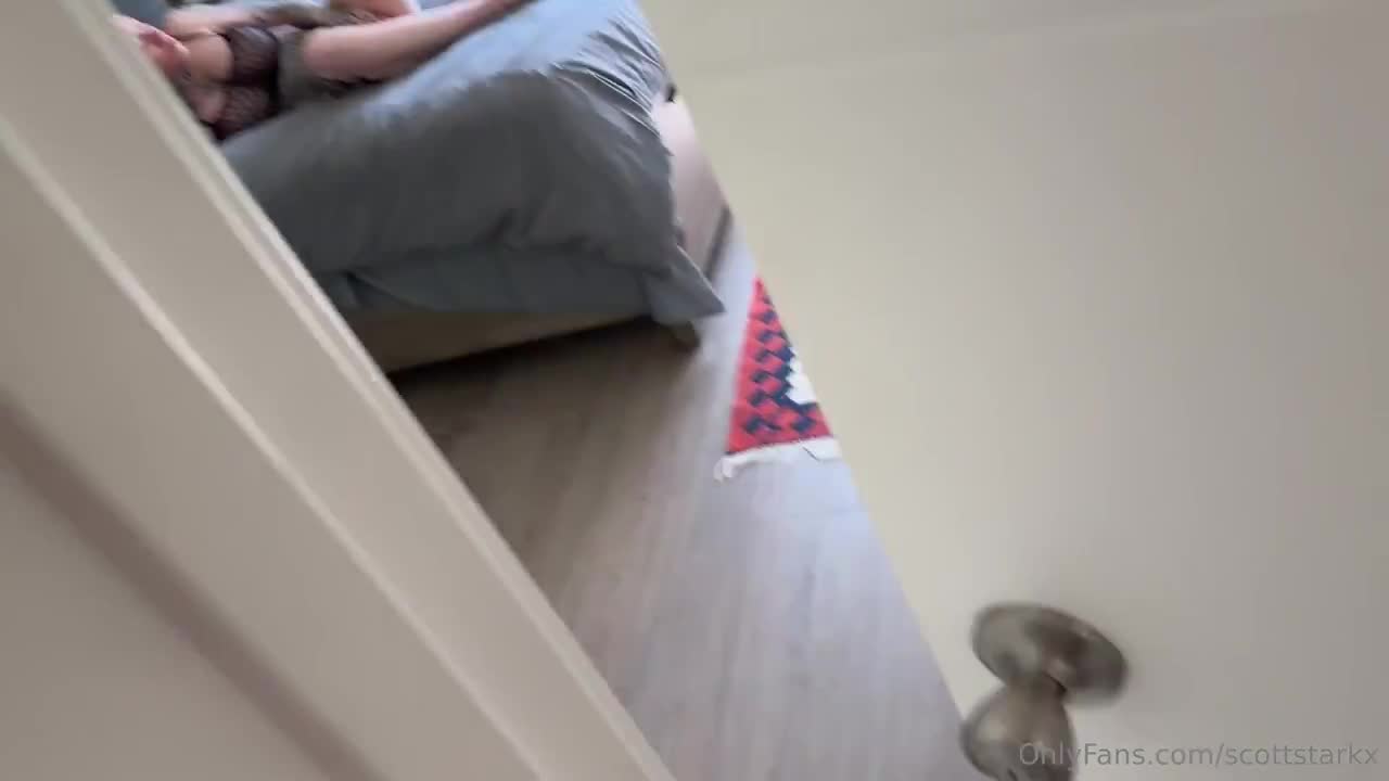 Chantal Danielle – Bossy Goth Step Sister Mutual Masturbation