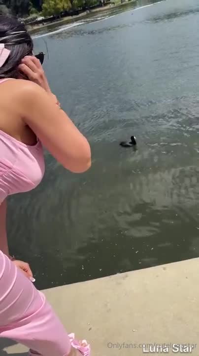 Luna Star Glass Dildo Play In The Public Park