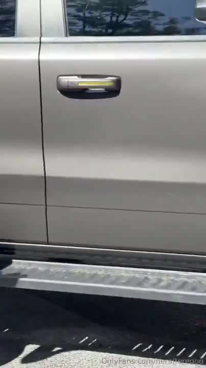 Ella Alexandra Truck BGG Porn Video