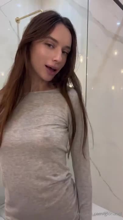 Gloria Sol – Steamy Shower Masturbation