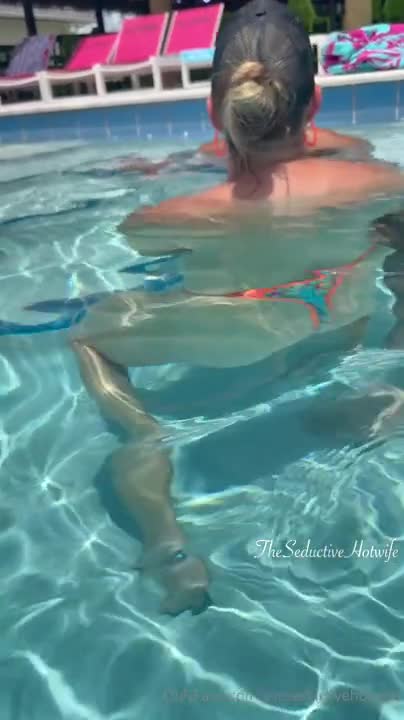 The Seductive Hotwife – 24 y/o Boytoy Makes Me Squirt All Over His BBC