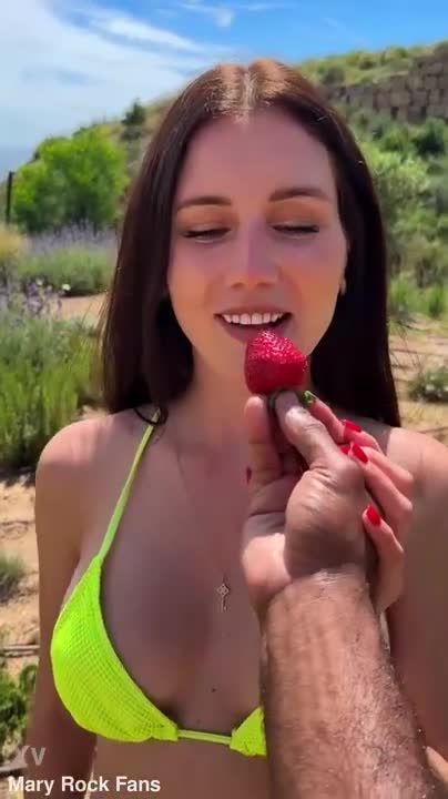 Mary Rock Wet Pussy Gets Destroyed By Troy