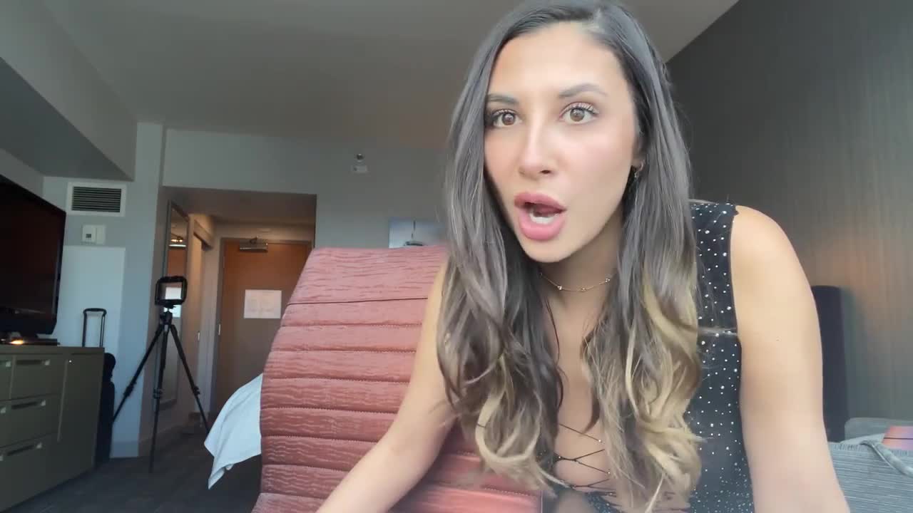 Violet Starr X Gianna DIor Girl Off Tinder Threesome JOI